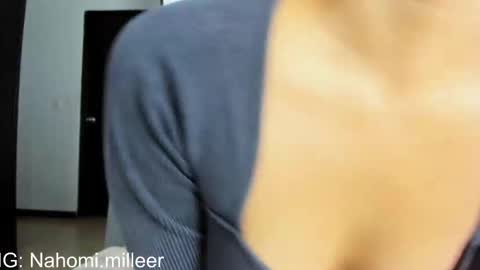 Snapshot of nahomi_miller_ chatting on 12-18-25, 02:50 Laura online show from 12-18-25, 02:50