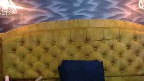 Nahomi online show from 11-19-25, 04:34