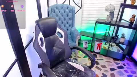 Nahomi online show from 11-21-25, 06:01