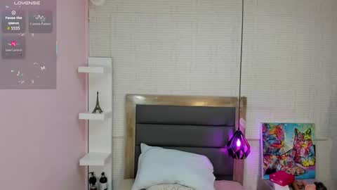   SHELBY   online show from 11-25-25, 12:05