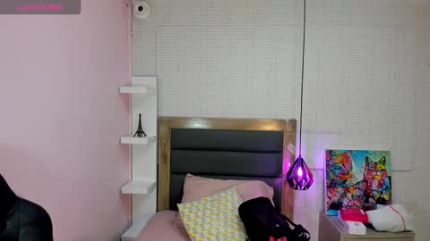   SHELBY   online show from 11-29-25, 12:19