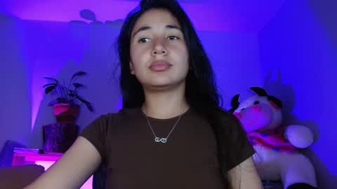 Snapshot of nahomy_rain chatting on 06-16-26, 02:14 online show from 06-16-26, 02:14