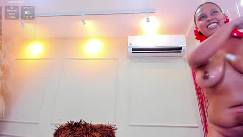 Snapshot of nahomygrey_ chatting on 12-30-24, 09:19 Nahomy online show from 12-30-24, 09:19