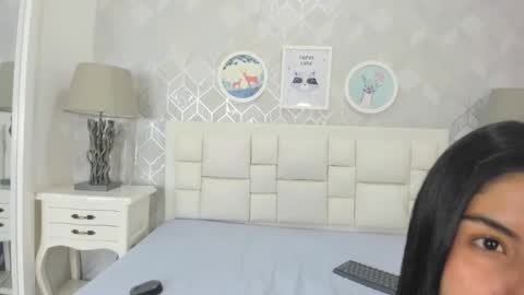 Snapshot of naia_cox chatting on 05-06-26, 03:35 naia_cox online show from 05-06-26, 03:35