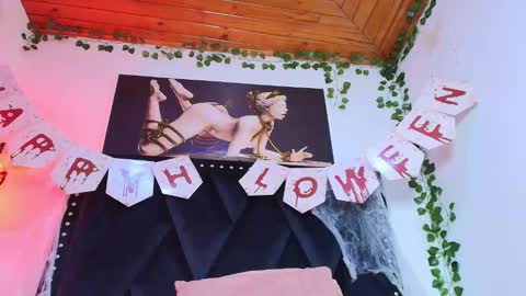 Naia x online show from 10-25-25, 08:25