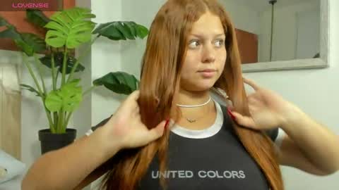 Snapshot of naiara30_ chatting on 04-04-26, 07:11 N A I A R A online show from 04-04-26, 07:11