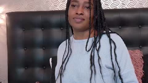 Snapshot of naiaramasson_ chatting on 07-17-26, 12:12 naiaramasson_ online show from 07-17-26, 12:12