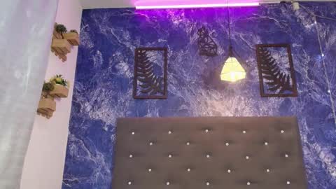 Snapshot of naileth_ chatting on 11-30-25, 03:32 NAILETH online show from 11-30-25, 03:32