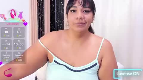Snapshot of nailha1 chatting on 06-22-26, 10:56 Nailha online show from 06-22-26, 10:56