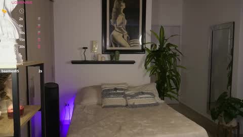 Snapshot of nailuj66 chatting on 11-15-25, 02:24 Lia online show from 11-15-25, 02:24