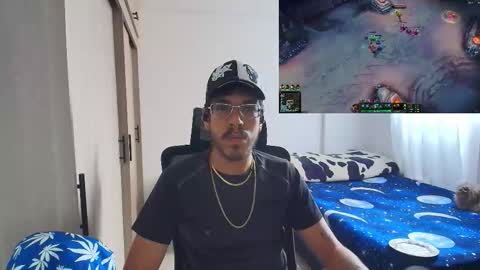 Snapshot of naitsihrc chatting on 11-29-25, 06:44 Nait online show from 11-29-25, 06:44