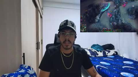 Snapshot of naitsihrc chatting on 11-30-25, 06:50 Nait online show from 11-30-25, 06:50