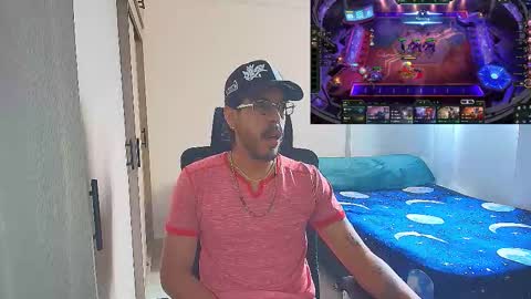 Snapshot of naitsihrc chatting on 12-16-25, 01:16 Nait online show from 12-16-25, 01:16