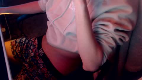 Snapshot of naj8 chatting on 10-12-25, 03:16 Drew online show from 10-12-25, 03:16