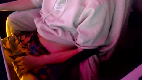 Snapshot of naj8 chatting on 12-14-25, 06:30 Drew online show from 12-14-25, 06:30