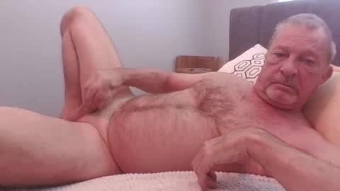 Snapshot of naked4ladies2 chatting on 09-12-25, 05:13 Naked4Ladies online show from 09-12-25, 05:13