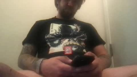 Snapshot of nakedbluesman420 chatting on 06-09-26, 02:06 nakedbluesman420 online show from 06-09-26, 02:06