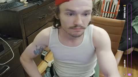 Snapshot of nakedboi420 chatting on 05-20-26, 06:19 mid-west guy living on the east coast trying to figure out where to go next online show from 05-20-26, 06:19