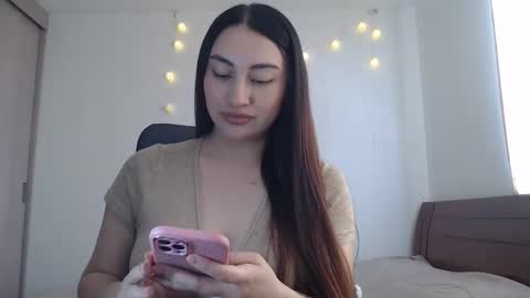 Nala online show from 04-18-26, 03:27