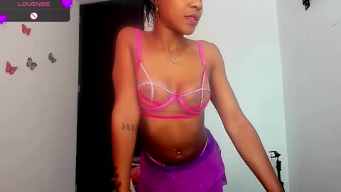 Snapshot of nala_j08 chatting on 11-21-25, 02:49 N A L A NEW instagram nala jordan08 online show from 11-21-25, 02:49