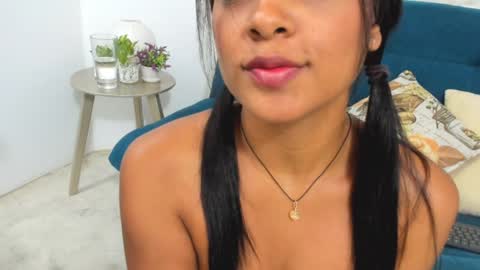 Snapshot of nala_rouss chatting on 01-04-25, 09:41 NALA online show from 01-04-25, 09:41