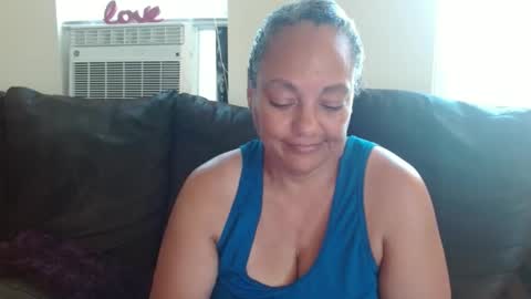 Snapshot of nala_thickk chatting on 05-18-26, 10:48 Nala Thickk online show from 05-18-26, 10:48
