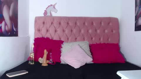 NALAROY online show from 10-25-25, 06:32