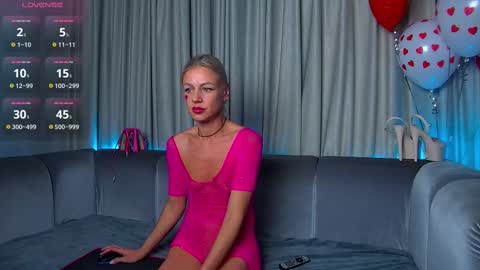 Snapshot of nally_ferrari chatting on 02-14-25, 05:19 Nally online show from 02-14-25, 05:19