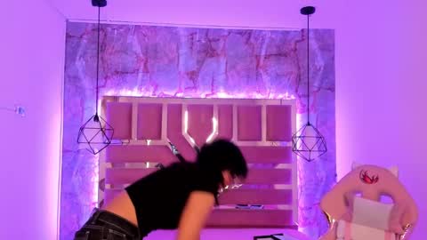 nami_usagi online show from 12-21-24, 06:12