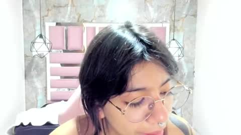 nami_usagi online show from 01-04-25, 11:00