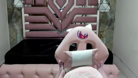 nami_usagi online show from 01-08-25, 11:54