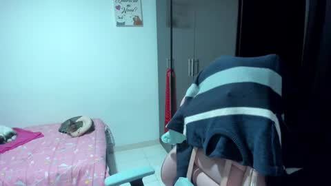 Nami online show from 02-15-25, 05:09