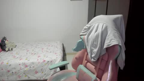 Nami online show from 02-17-25, 01:04