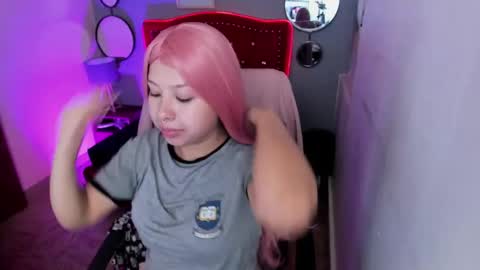 namiko_park online show from 02-17-25, 04:04