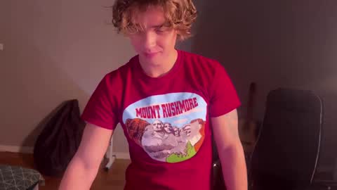 Snapshot of namiraaxel chatting on 12-23-24, 08:57 Georges online show from 12-23-24, 08:57