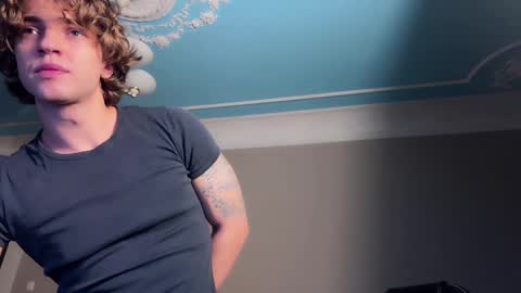 Snapshot of namiraaxel chatting on 01-10-25, 09:10 Georges online show from 01-10-25, 09:10