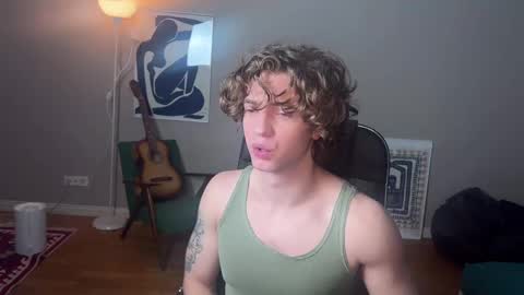 Snapshot of namiraaxel chatting on 01-29-25, 08:04 Georges online show from 01-29-25, 08:04