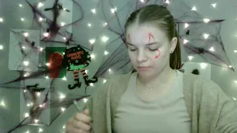 Nana online show from 10-30-25, 09:22