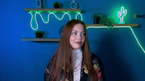 nana_shy_ online show from 12-02-25, 09:25