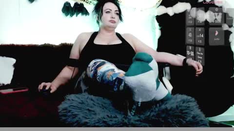 Snapshot of nanalagloss chatting on 01-09-25, 11:47 NanaLaGloss online show from 01-09-25, 11:47