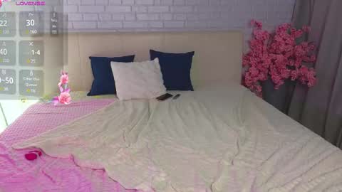 Maeve online show from 02-21-25, 09:11