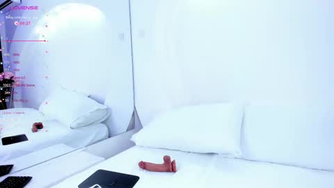 Snapshot of nanaosaky chatting on 03-10-25, 03:41 NanaOsaky online show from 03-10-25, 03:41