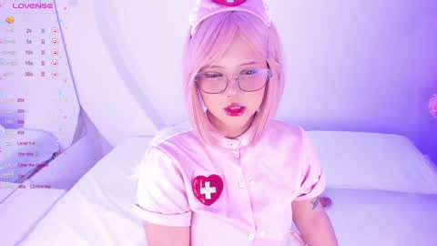 Snapshot of nanaosaky chatting on 10-20-25, 12:05 NanaOsaky online show from 10-20-25, 12:05