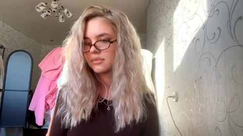 Rina online show from 05-19-26, 04:02