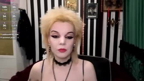 Nancy online show from 10-26-25, 09:42