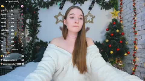 Snapshot of nancycaseys chatting on 01-13-25, 08:37 Luna online show from 01-13-25, 08:37