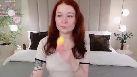 Snapshot of nancyjonson chatting on 06-24-26, 04:00 Nancy online show from 06-24-26, 04:00
