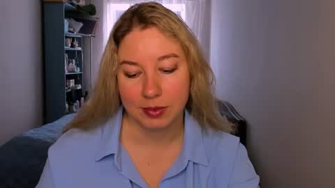 Snapshot of nancysanders chatting on 06-13-26, 06:44 Nancy online show from 06-13-26, 06:44