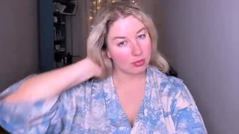 Snapshot of nancysanders chatting on 06-13-26, 07:12 Nancy online show from 06-13-26, 07:12
