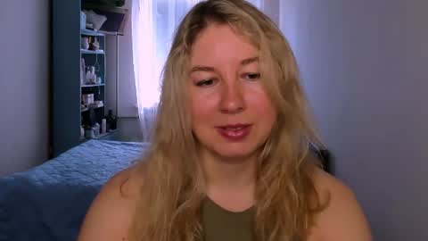 Snapshot of nancysanders chatting on 06-14-26, 06:04 Nancy online show from 06-14-26, 06:04
